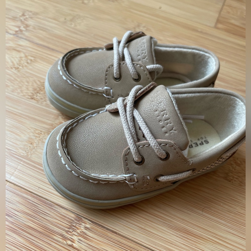 NWT Sperry Baby Boat Shoes Leather and Linen